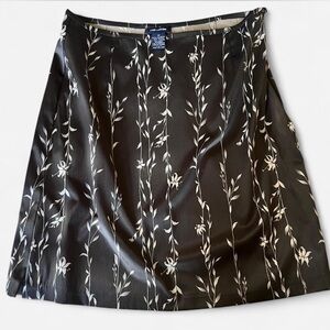 Vintage The Limited Charcoal and White Floral A-Line Skirt size 10